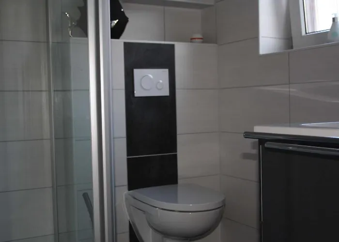 Muehlenblick, 45217 *